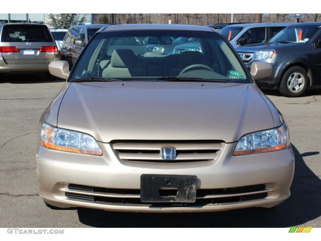 2002 Accord LX Sedan - Naples Gold Metallic / Ivory photo #2