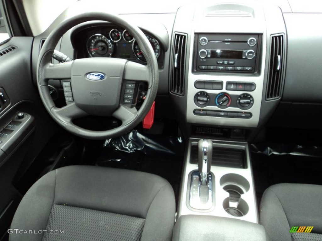 2010 Ford Edge SE Dashboard Photos