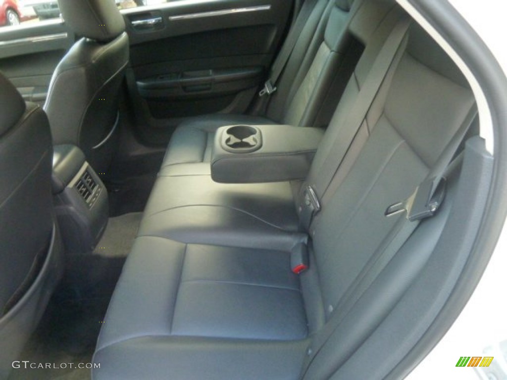 2008 Chrysler 300 Touring DUB Edition Rear Seat Photos