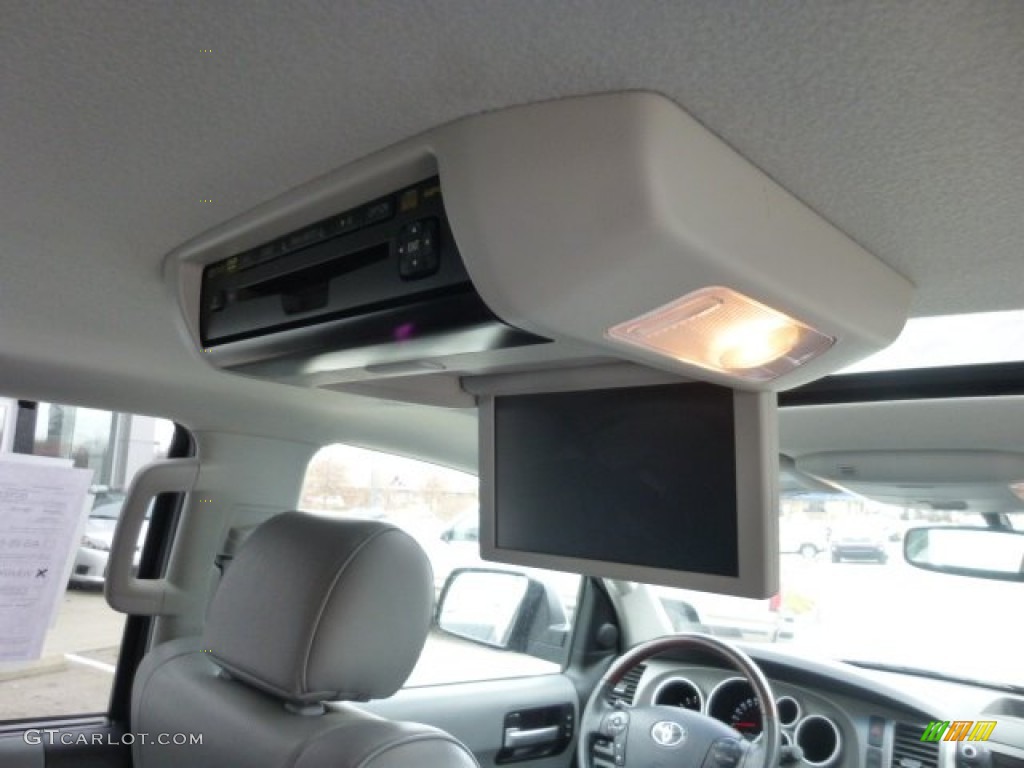 2011 Toyota Sequoia Platinum 4WD Entertainment System Photo #77285971