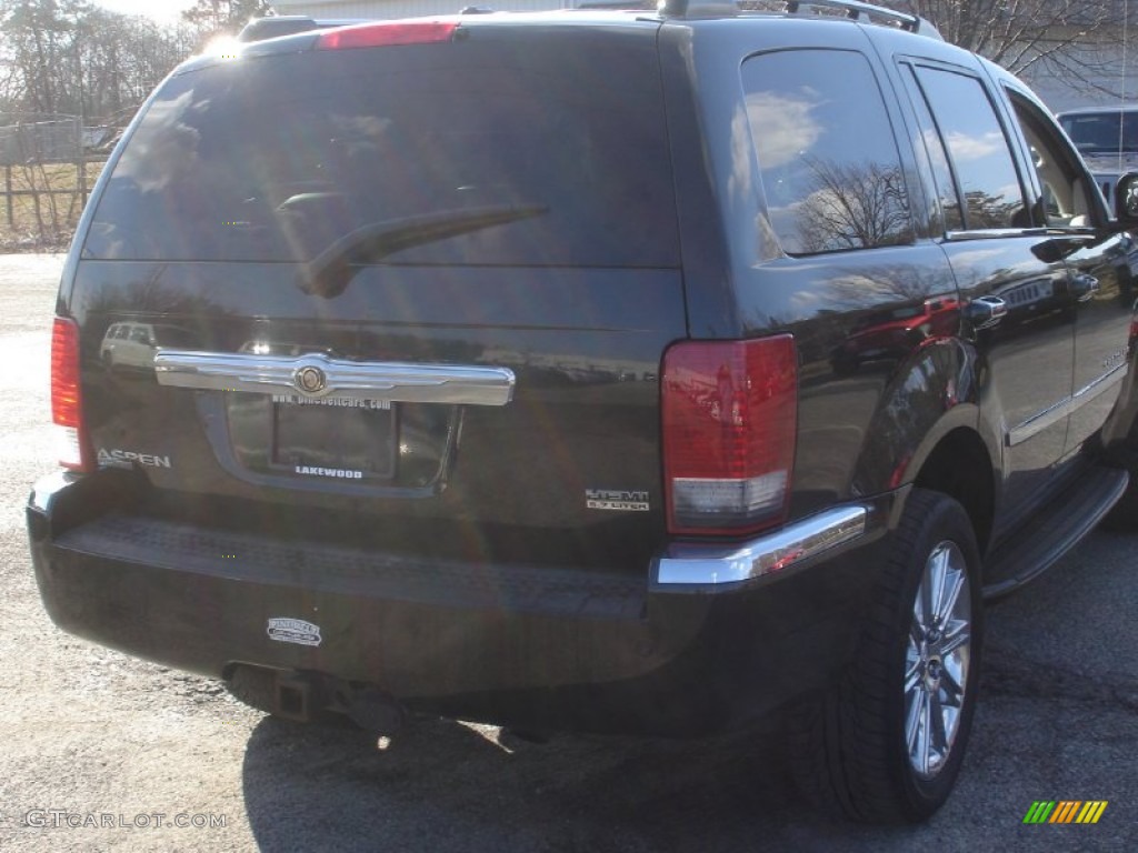 2007 Aspen Limited HEMI 4WD - Brilliant Black Crystal Pearl / Dark Slate Gray/Light Slate Gray photo #4