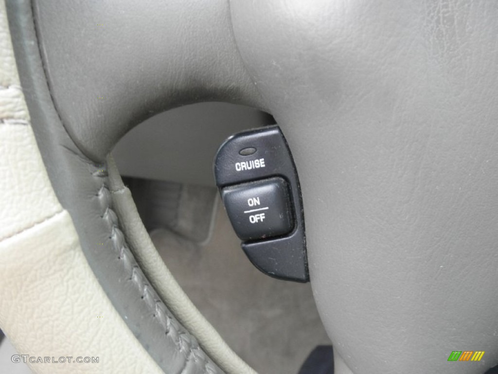 2003 Alero GL Sedan - Sandstone Metallic / Neutral photo #10