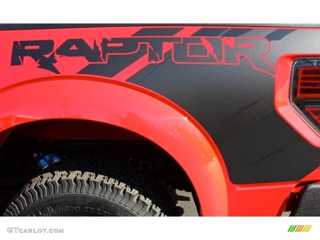 2012 F150 SVT Raptor SuperCrew 4x4 - Race Red / Raptor Black Leather/Cloth photo #31