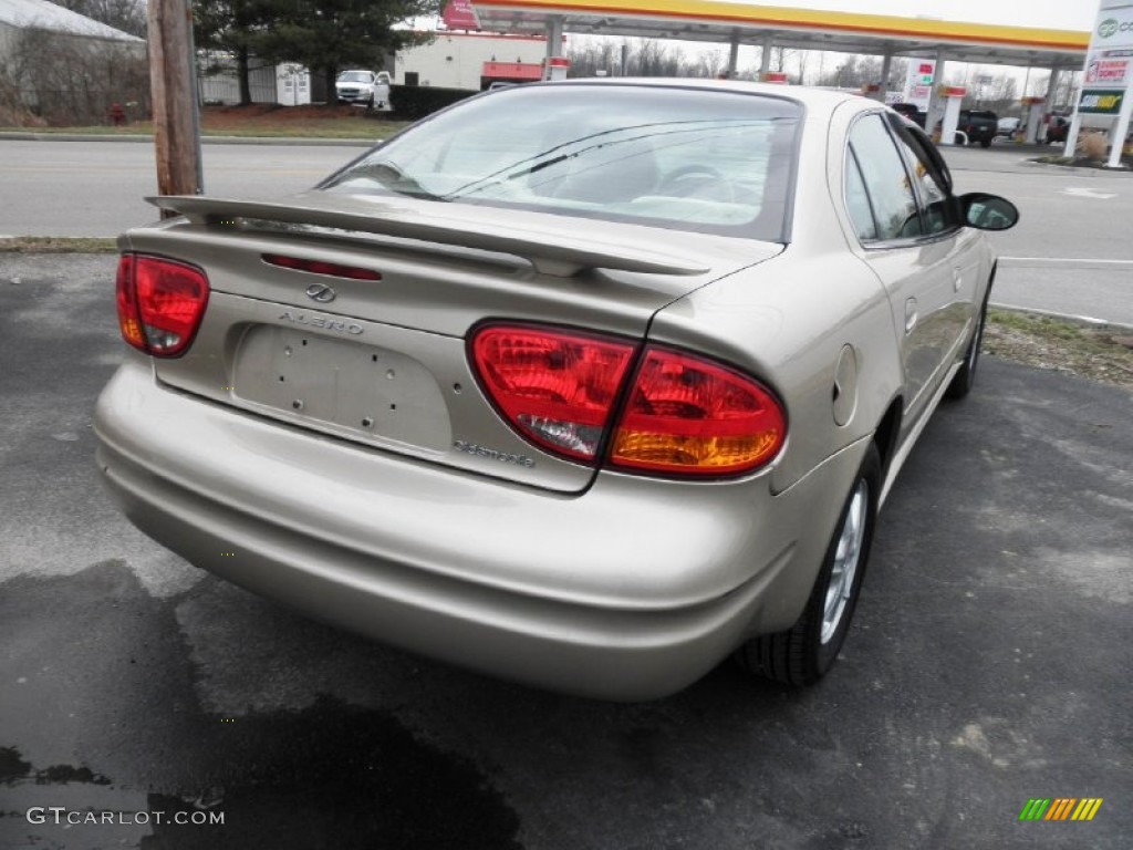 2003 Alero GL Sedan - Sandstone Metallic / Neutral photo #19