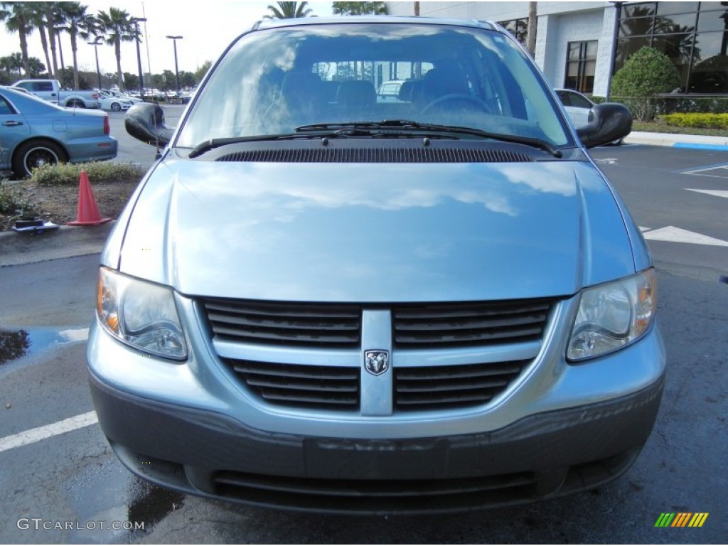 Butane Blue Pearl 2005 Dodge Caravan SE Exterior Photo #77288928