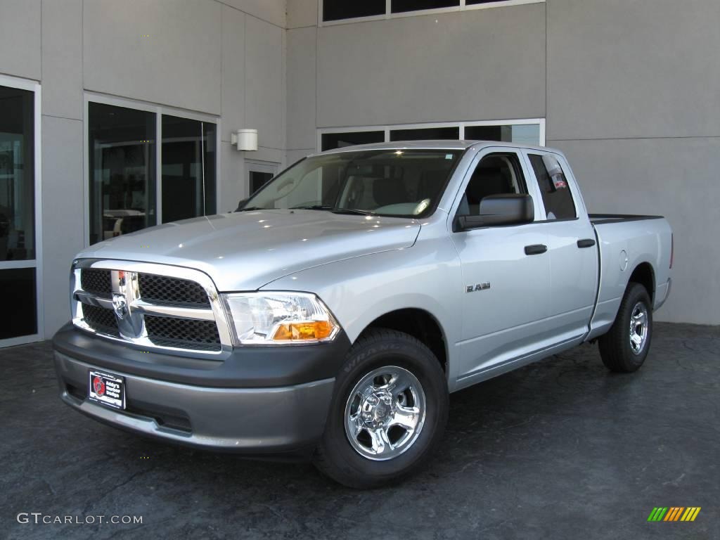 Bright Silver Metallic Dodge Ram 1500