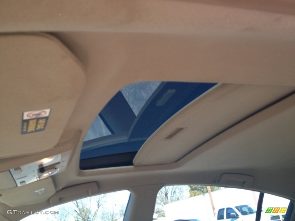 2004 Maxima 3.5 SL - Red Opulence / Cafe Latte photo #36