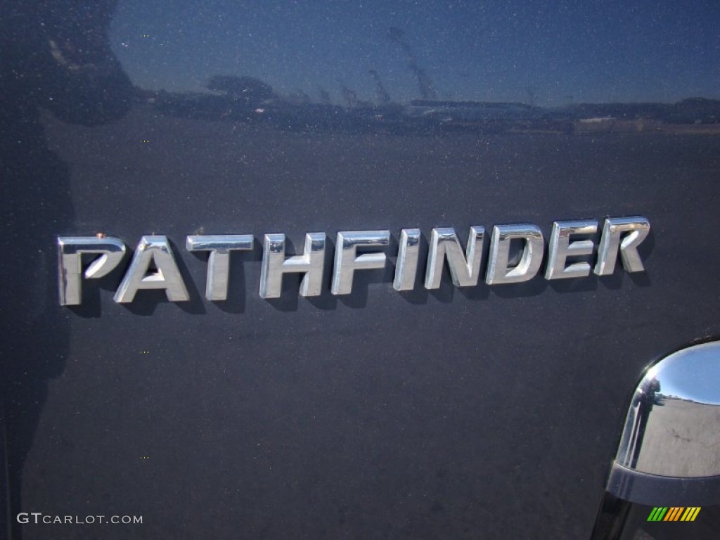 2008 Nissan Pathfinder LE Marks and Logos Photo #77290011