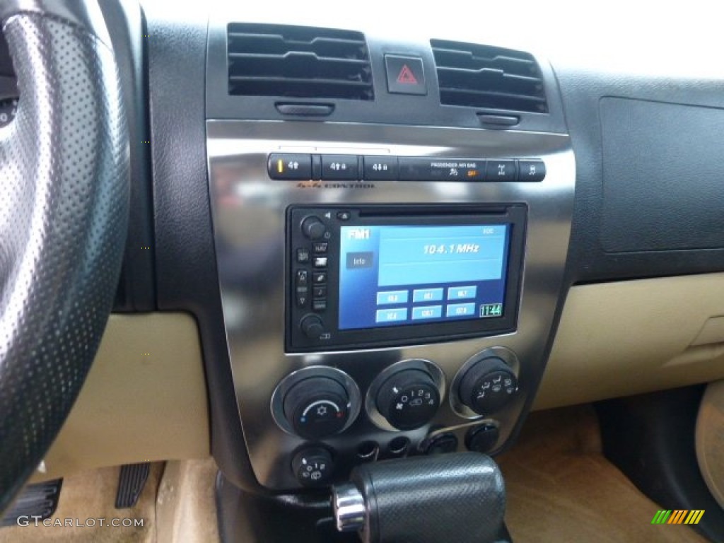 2007 Hummer H3 Standard H3 Model Controls Photo #77290236