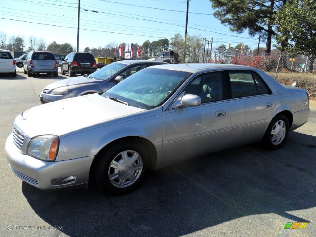 Light Platinum 2005 Cadillac DeVille Sedan Exterior Photo #77290625