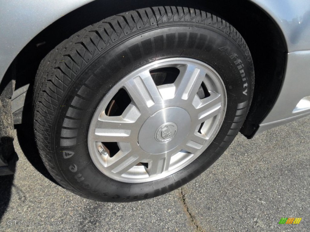 2005 Cadillac DeVille Sedan Wheel Photo #77290686