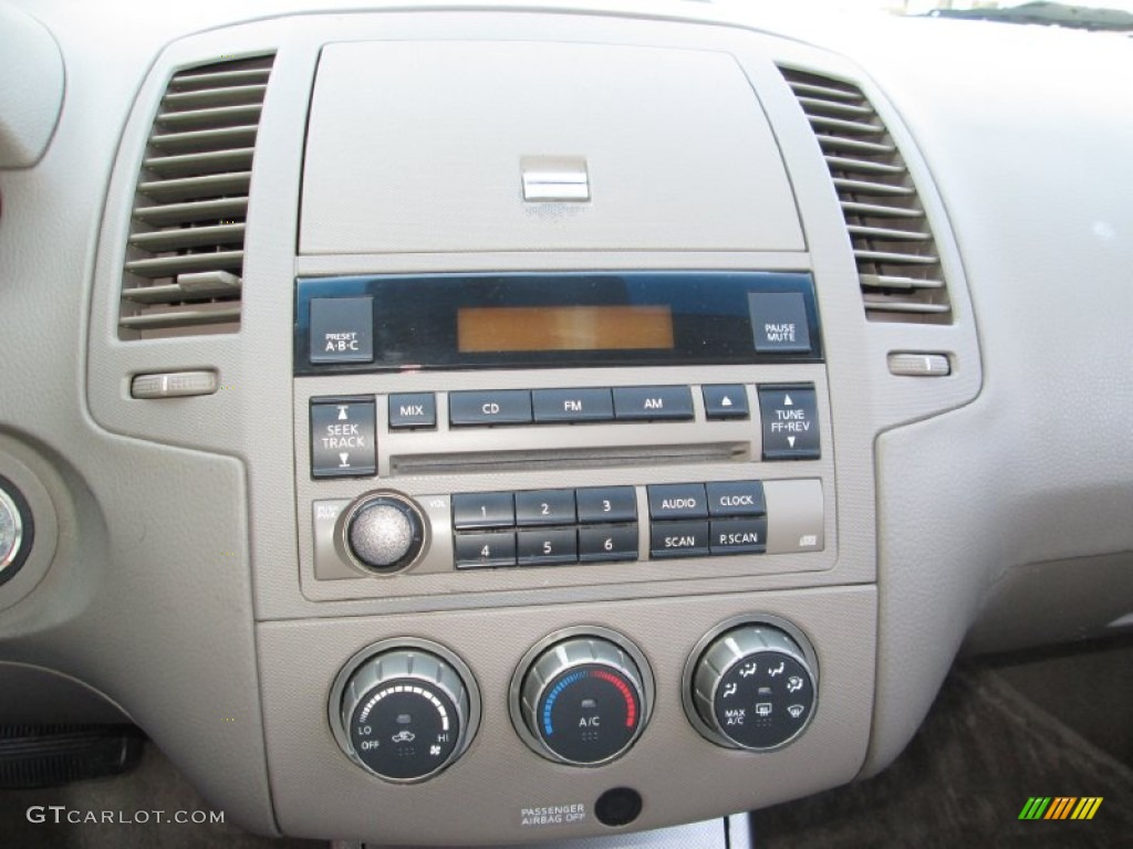 2006 Nissan Altima 2.5 S Controls Photo #77291082