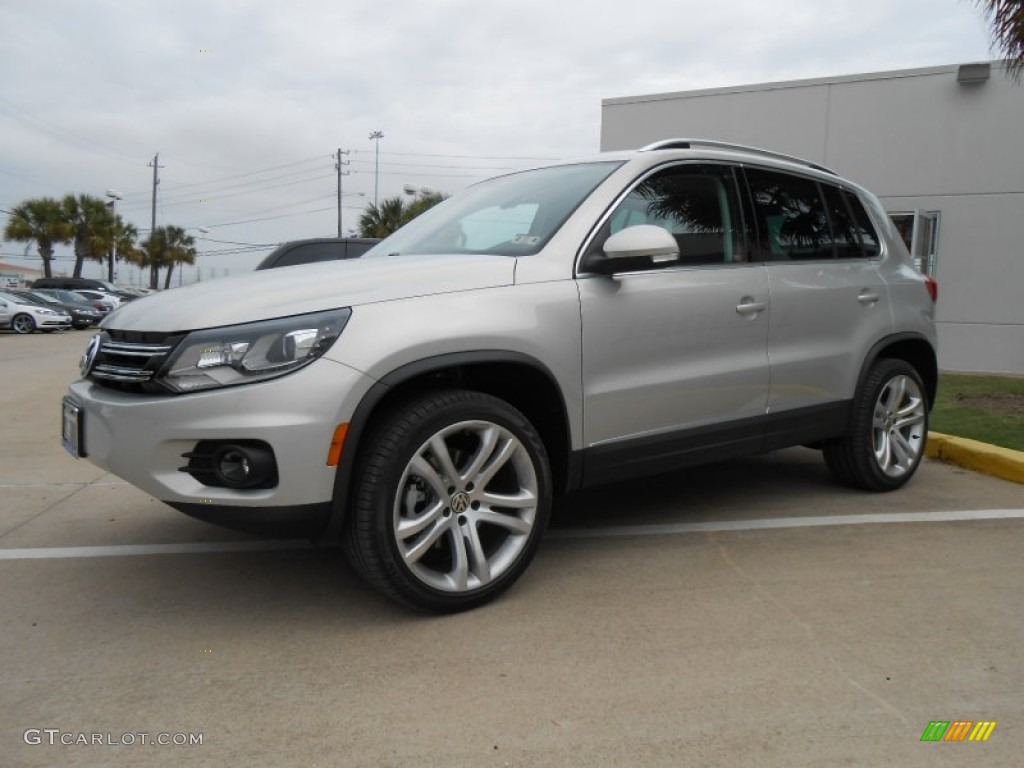 White Gold Metallic 2013 Volkswagen Tiguan SEL Exterior Photo #77294655
