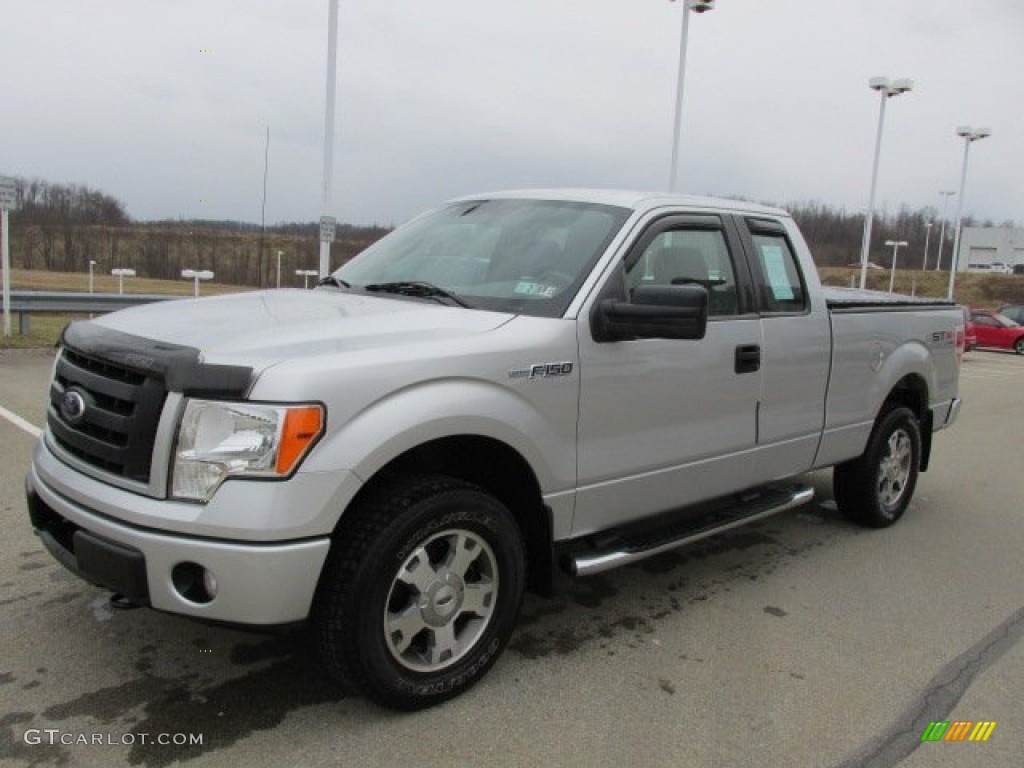 2010 F150 STX SuperCab 4x4 - Ingot Silver Metallic / Medium Stone photo #6