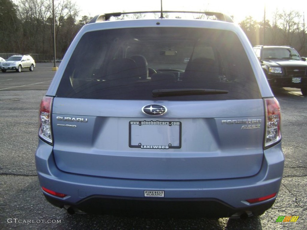 2012 Forester 2.5 X Premium - Ice Blue Metallic / Platinum photo #5