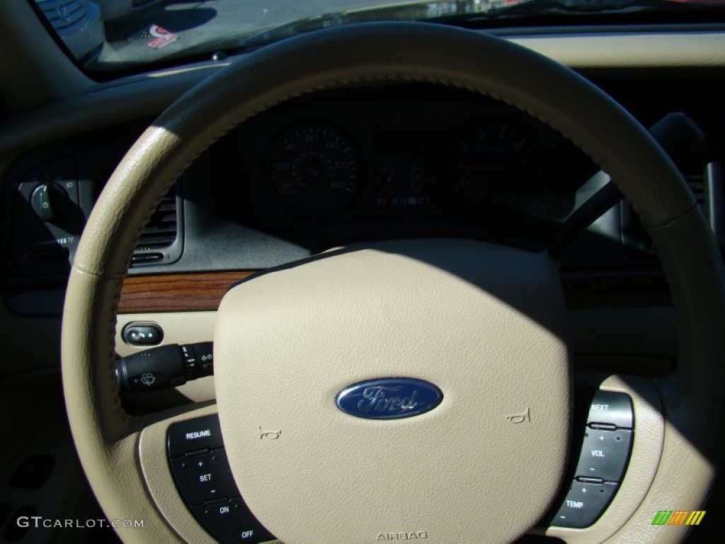 2006 Crown Victoria LX - Black / Charcoal Black photo #17