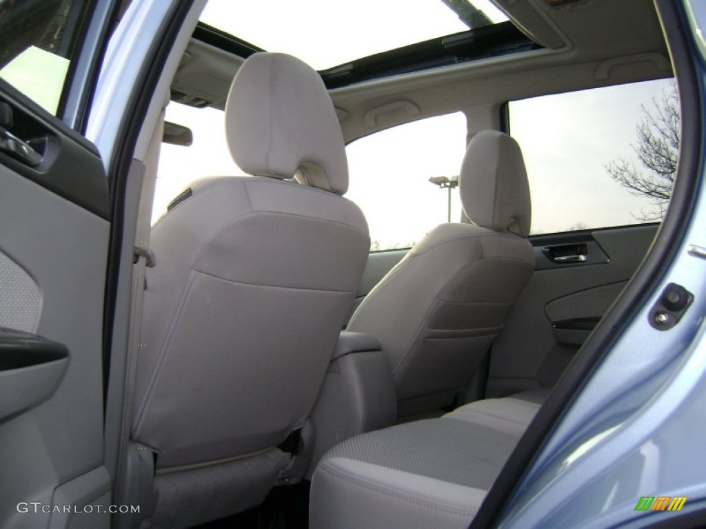 2012 Forester 2.5 X Premium - Ice Blue Metallic / Platinum photo #11