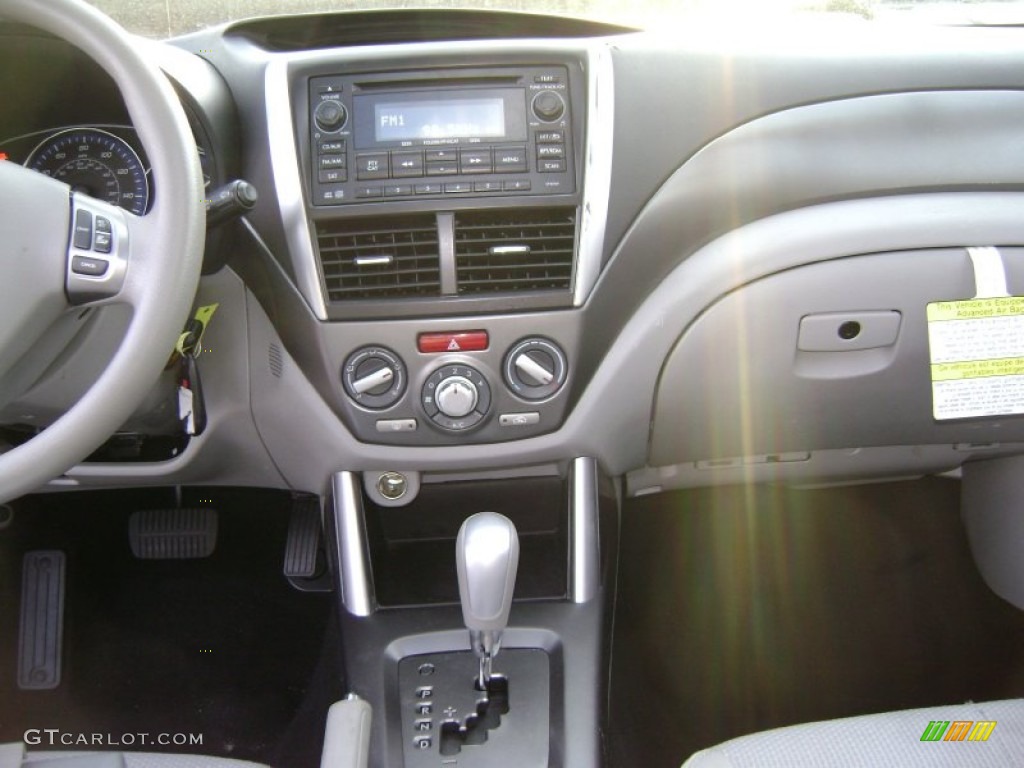 2012 Forester 2.5 X Premium - Ice Blue Metallic / Platinum photo #12