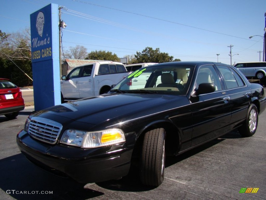 2006 Crown Victoria LX - Black / Charcoal Black photo #25