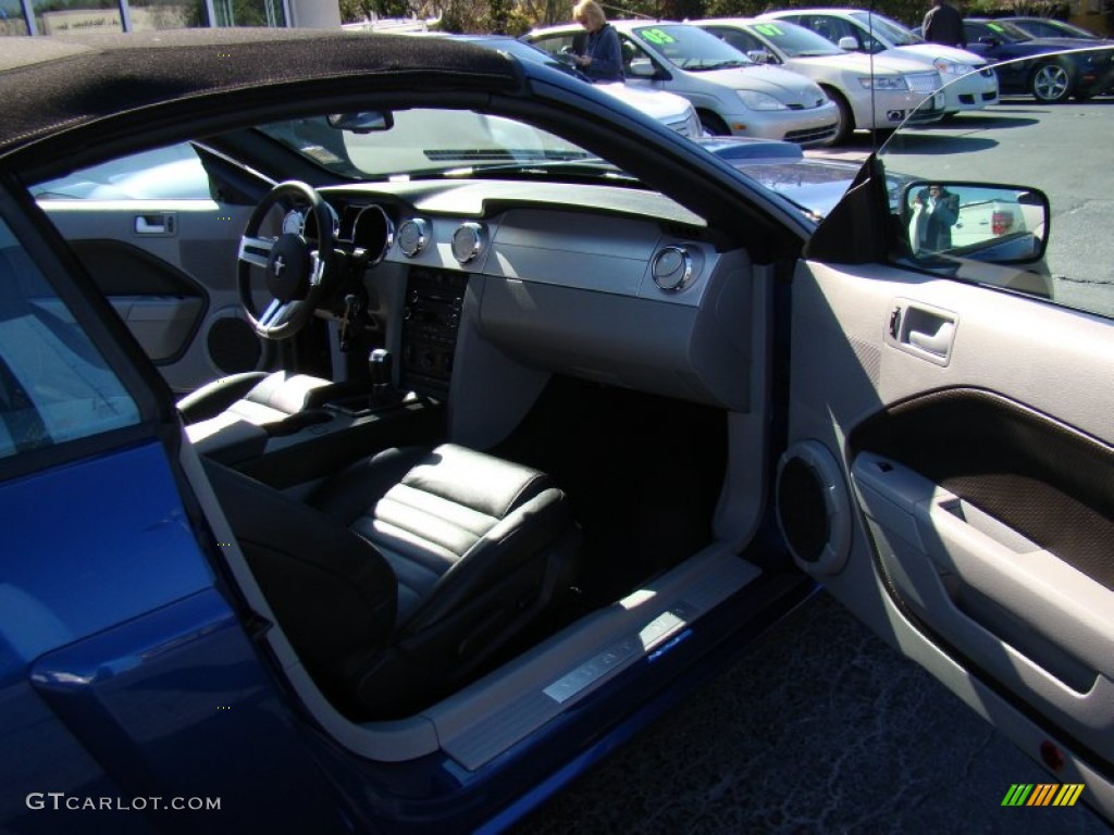 2009 Mustang GT/CS California Special Convertible - Vista Blue Metallic / Black/Dove photo #10