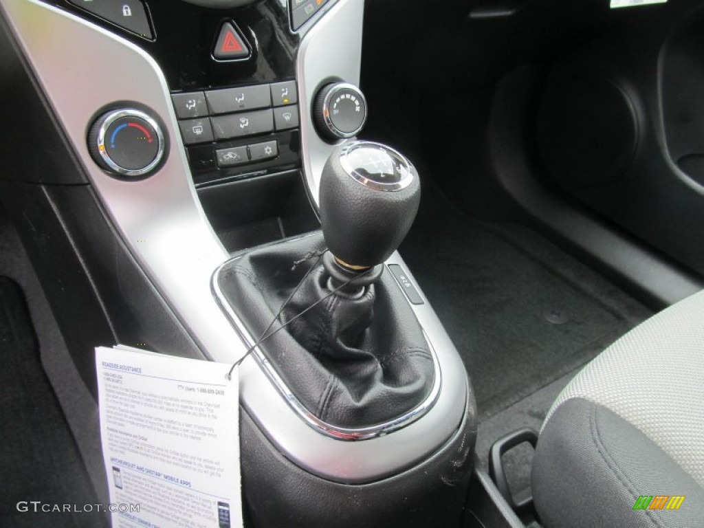 2013 Chevrolet Cruze LS 6 Speed Manual Transmission Photo #77296971