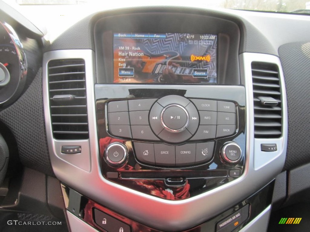 2013 Chevrolet Cruze LT/RS Controls Photo #77297403