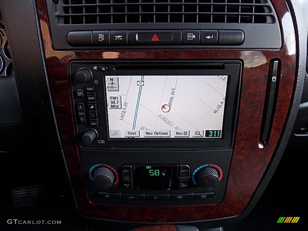 2009 Saab 9-7X 5.3i AWD Controls Photo #77297514