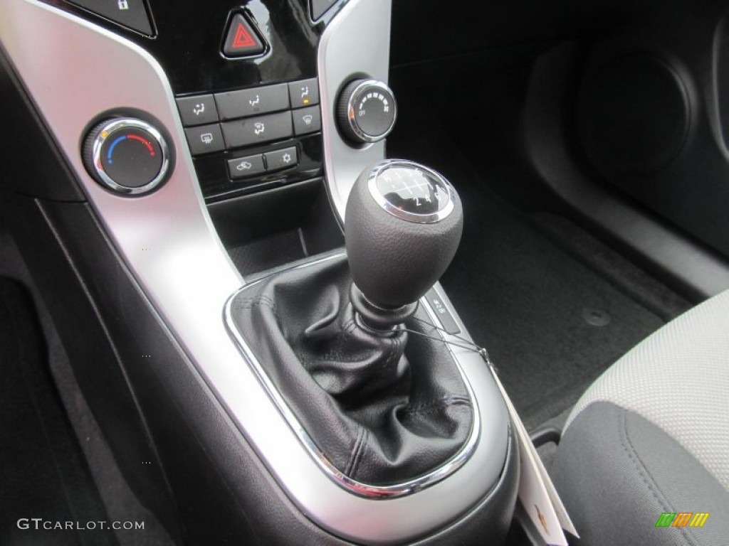 2013 Chevrolet Cruze LS 6 Speed Manual Transmission Photo #77299395