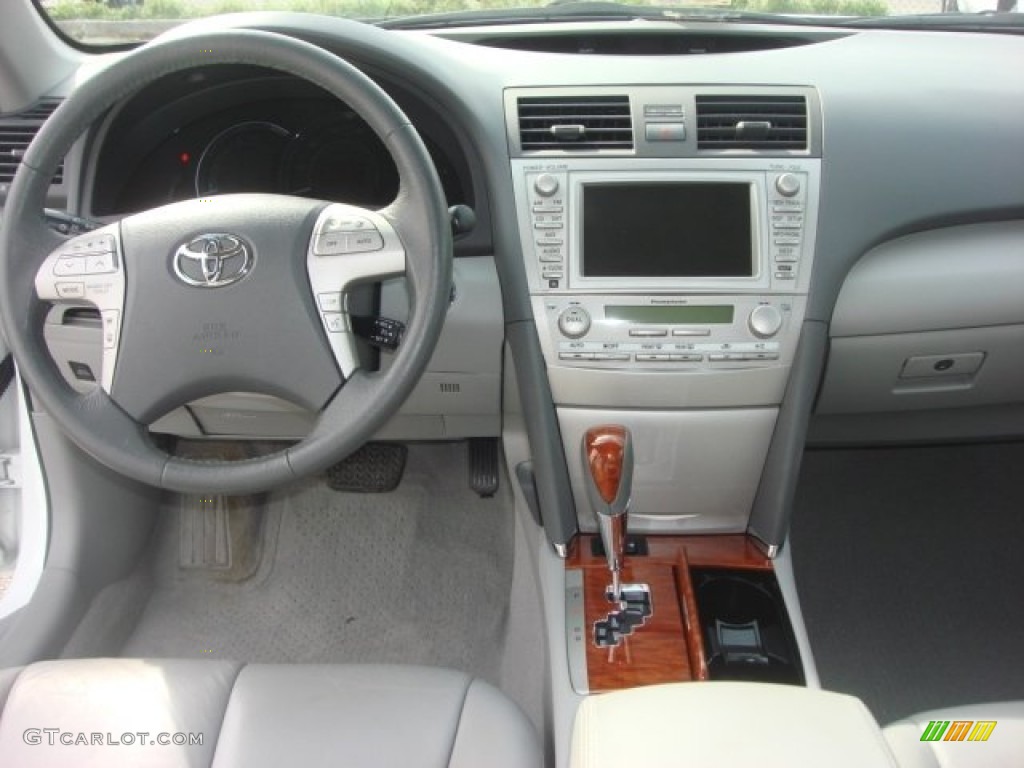 2011 Toyota Camry Hybrid Ash Dashboard Photo #77301054