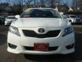 Super White - Camry SE Photo No. 2