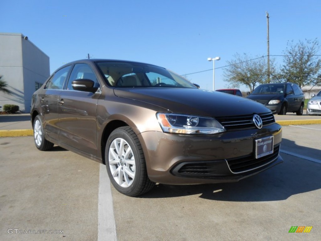Toffee Brown Metallic 2013 Volkswagen Jetta SE Sedan Exterior Photo #77302458