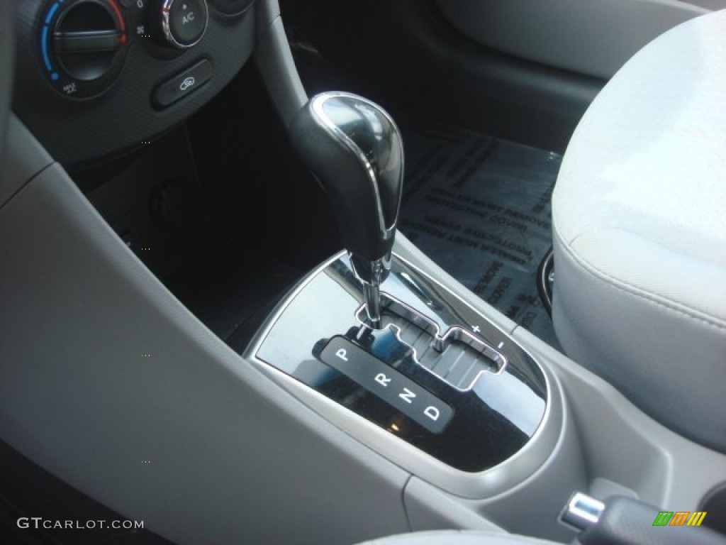 2012 Hyundai Accent SE 5 Door Transmission Photos