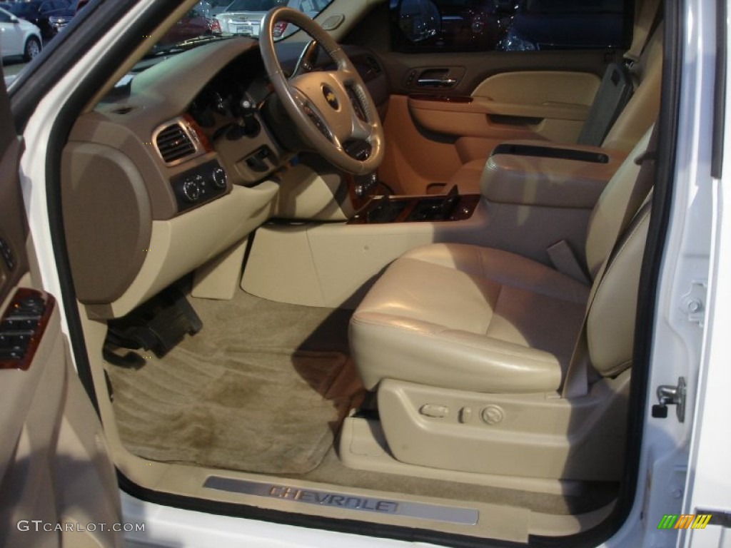 2010 Chevrolet Tahoe LTZ 4x4 Interior Color Photos