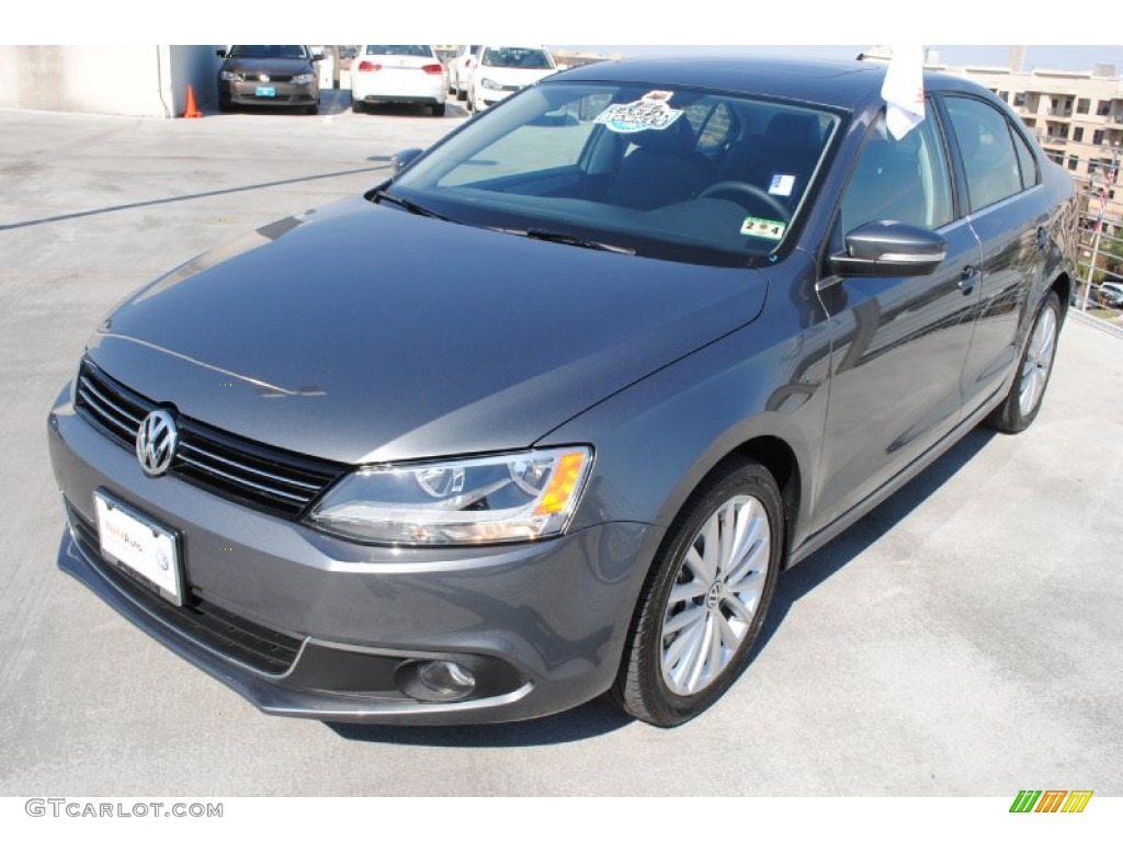 Platinum Gray Metallic 2011 Volkswagen Jetta SEL Sedan Exterior Photo #77308962