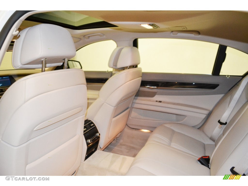 Oyster Nappa Leather Interior 2010 BMW 7 Series 750Li Sedan Photo #77311418