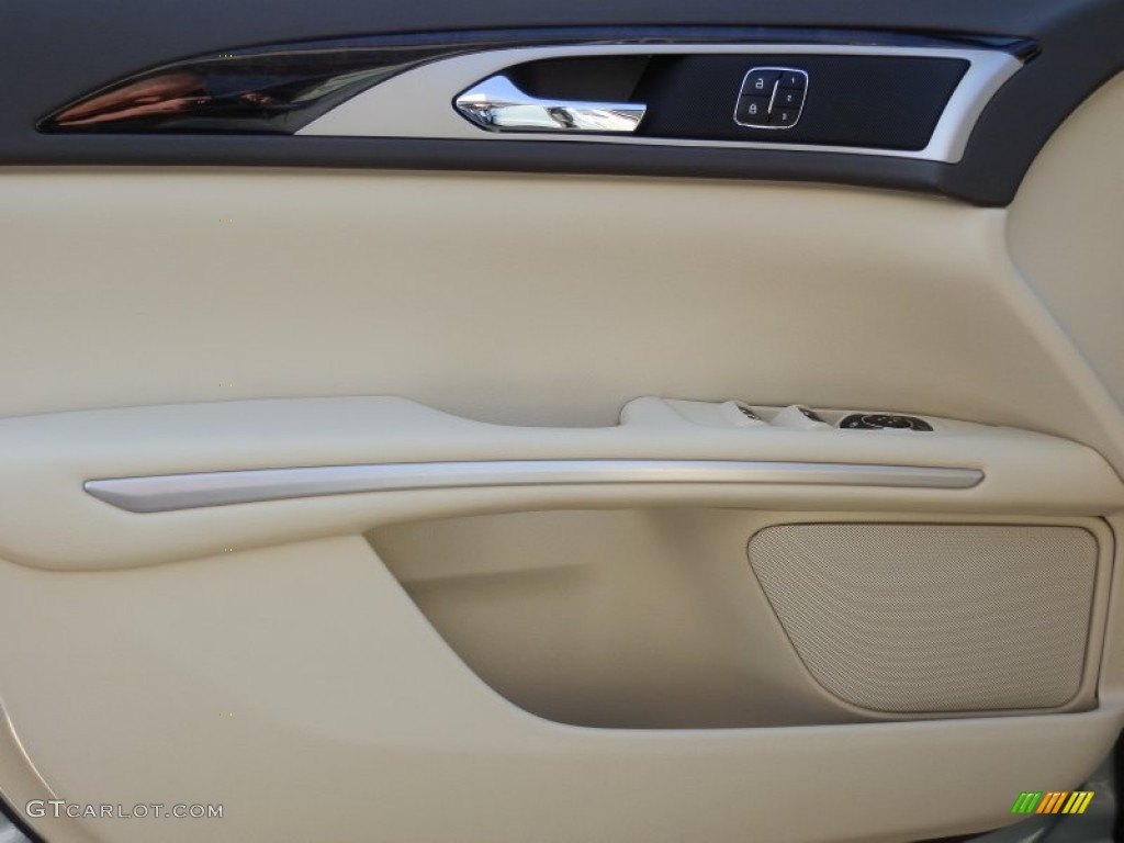 2013 Lincoln MKZ 2.0L Hybrid FWD Light Dune Door Panel Photo #77312027