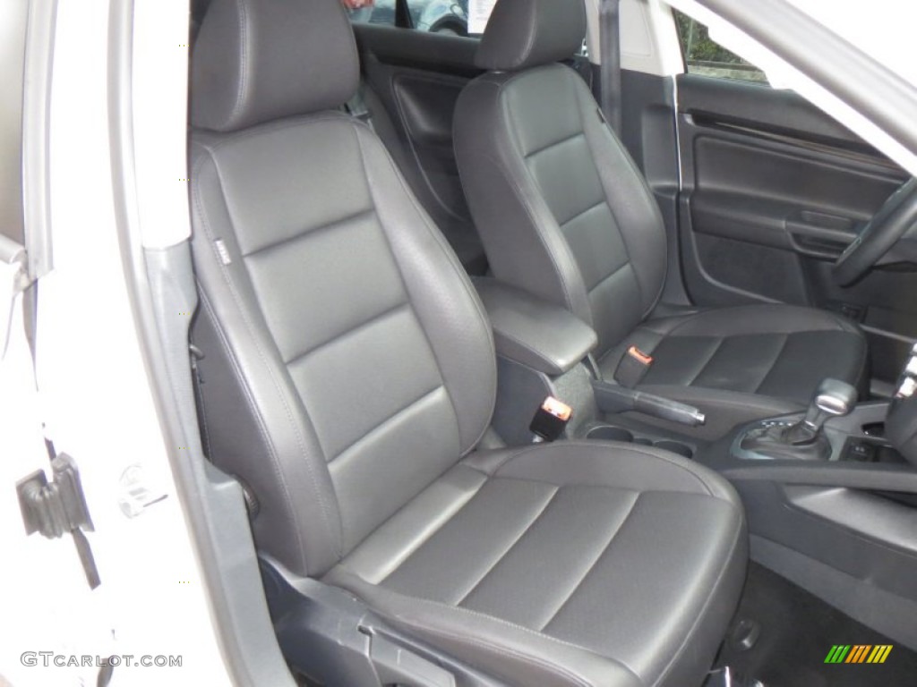 Titan Black Interior 2010 Volkswagen Jetta Wolfsburg Edition Sedan Photo #77312690