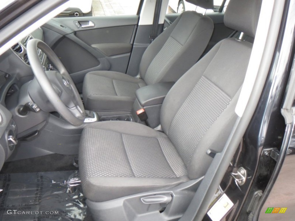 2011 Volkswagen Tiguan S Front Seat Photo #77312865