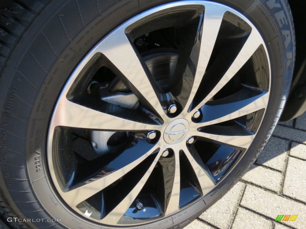 2012 Chrysler 200 S Convertible Wheel Photo #77313297