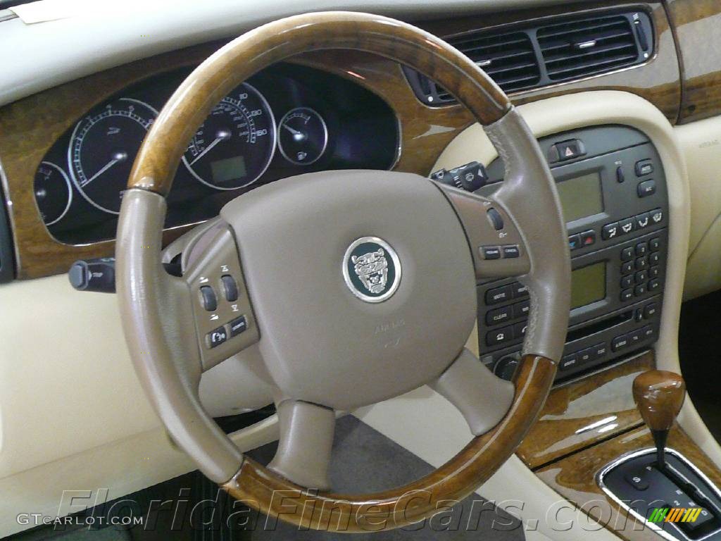 2004 X-Type 3.0 - Salsa Red / Champagne photo #17