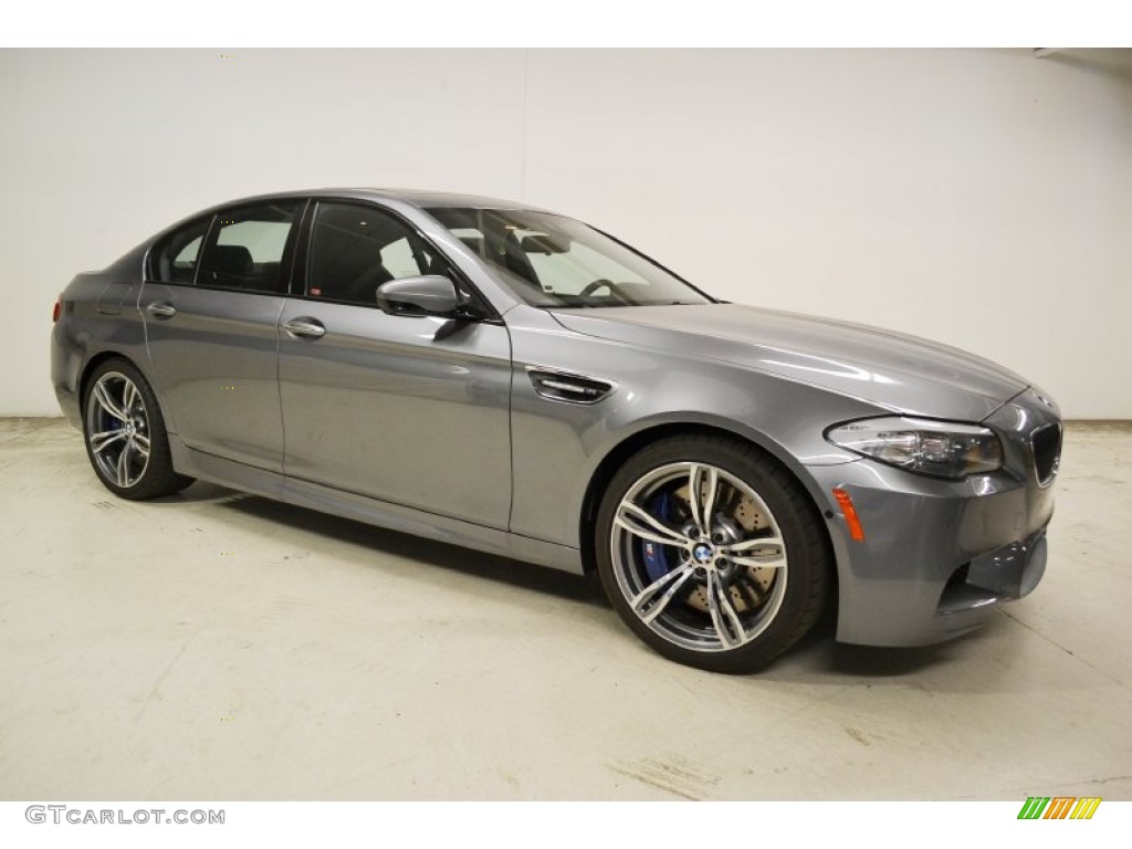 2013 M5 Sedan - Space Grey Metallic / Black photo #2