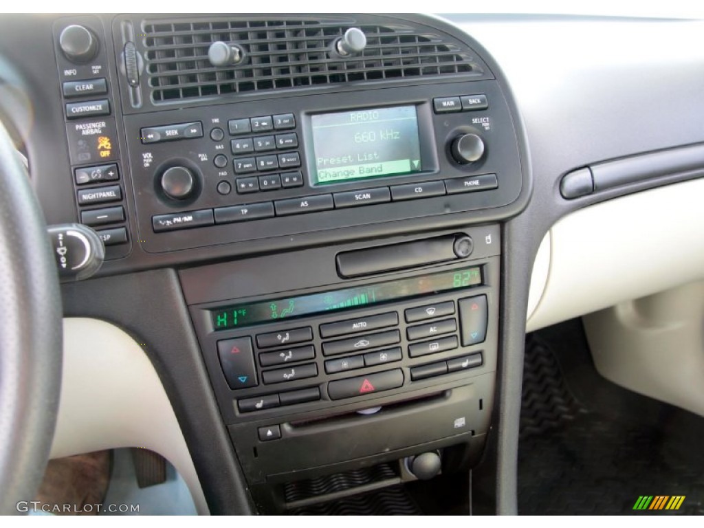 2006 Saab 9-3 2.0T Sport Sedan Controls Photo #77317099