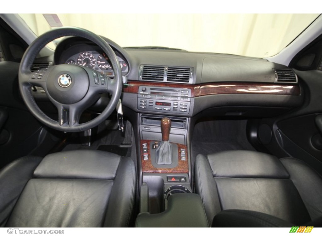 2004 BMW 3 Series 325i Sedan Black Dashboard Photo #77317725