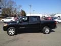Galaxy Black - Titan SE Crew Cab 4x4 Photo No. 4