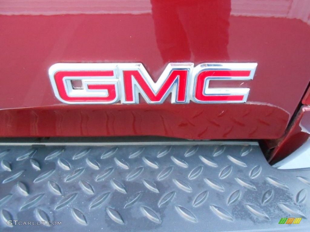 2010 GMC Canyon SLE Crew Cab Marks and Logos Photos