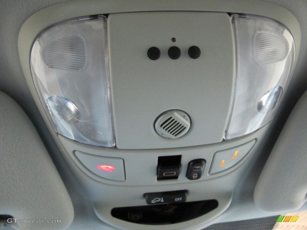 2005 Mercedes-Benz ML 350 4Matic Controls Photos