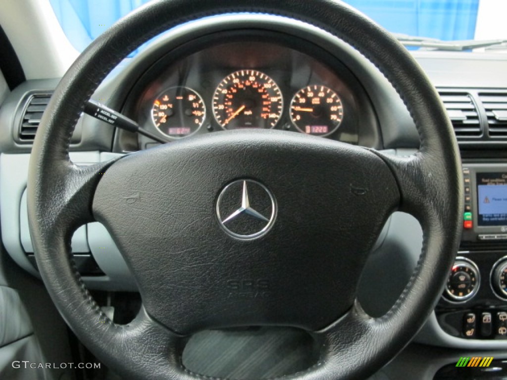 2005 Mercedes-Benz ML 350 4Matic Steering Wheel Photos