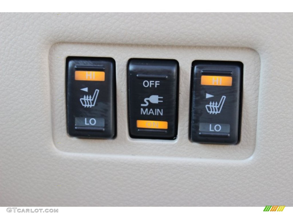2012 Nissan Quest 3.5 SL Controls Photo #77322496