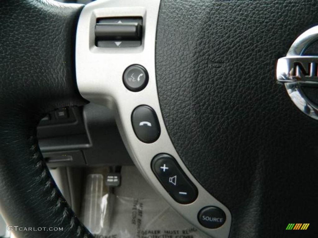 2010 Nissan Rogue SL AWD Controls Photo #77322834