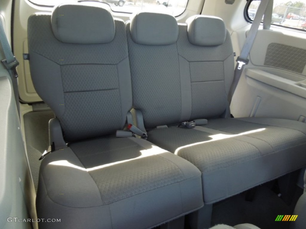 2009 Chrysler Town & Country Touring Rear Seat Photo #77325375